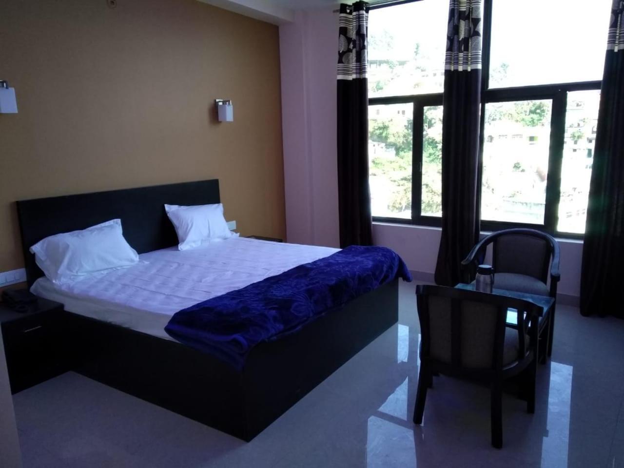 Hotel-78 Pithorāgarh Екстериор снимка