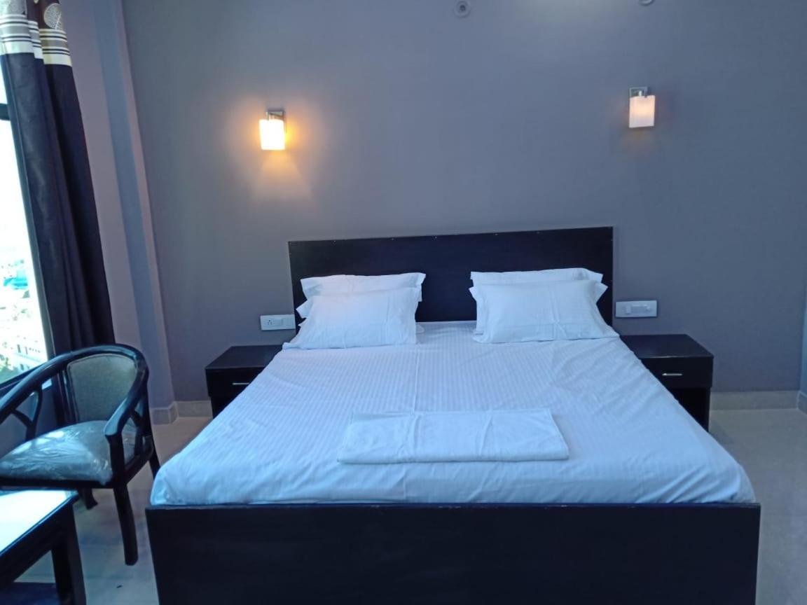 Hotel-78 Pithorāgarh Екстериор снимка